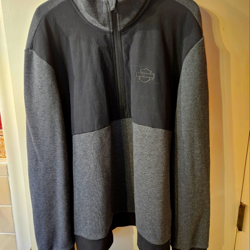 Harley Davidson sweater size XL